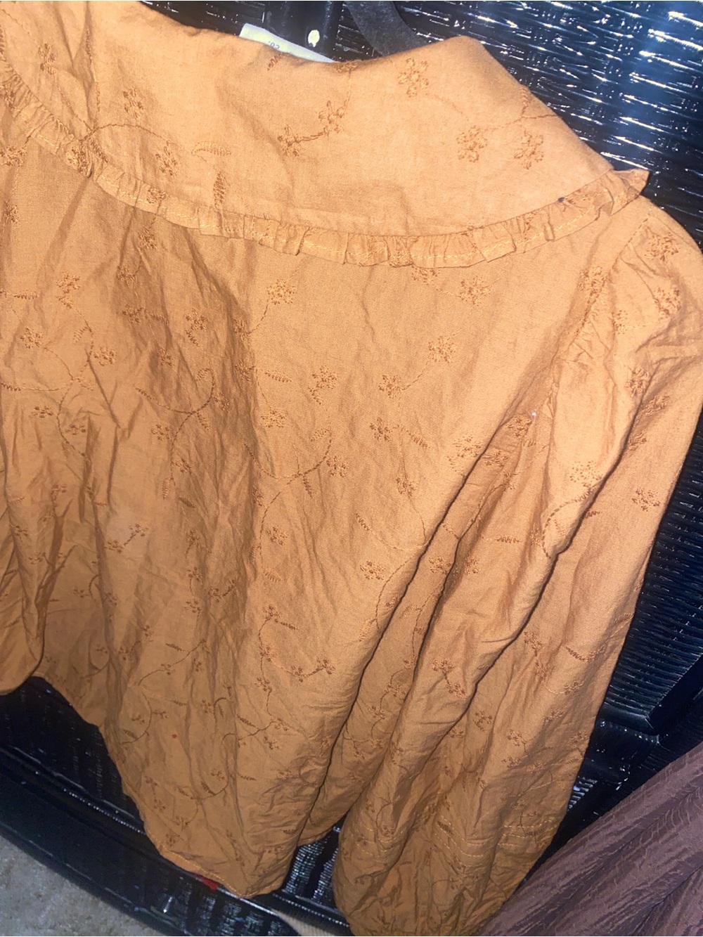 Brown copper tone -Embroidered Floral pattern -Puff Sleeve -100% cotton blouse - Picture 10 of 11